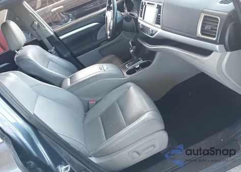 2019 Toyota Highlander Xle z USA, uszkodzony, nr VIN 5TDKZRFH7KS346594